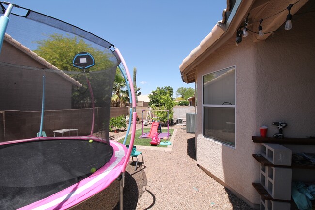 Building Photo - 7138 W Rivulet Dr