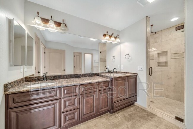 Building Photo - 2805 S Flagstone Ln