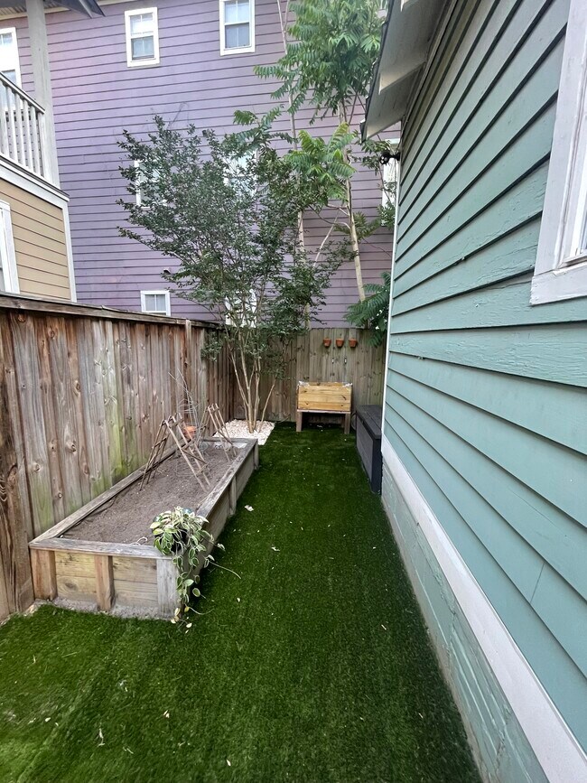 Yard - 276 Ashley Ave