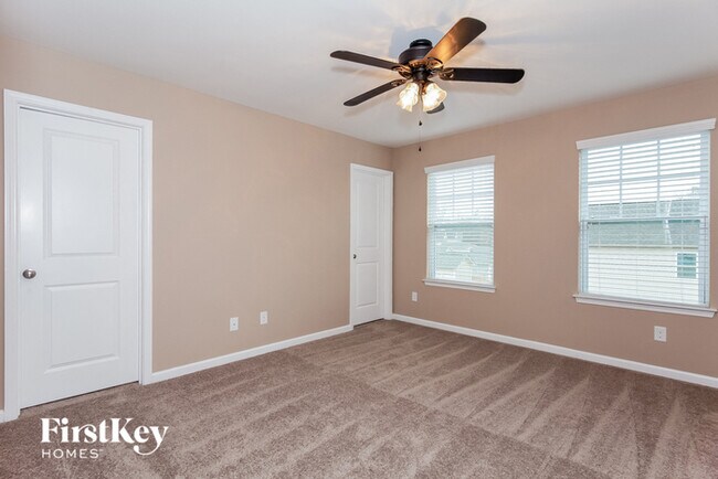 Building Photo - 11507 McDunkeld Dr