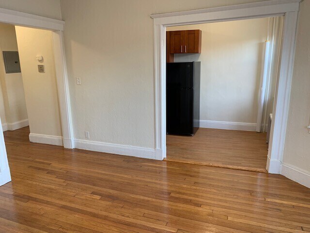 Building Photo - 2 Charlesgate W