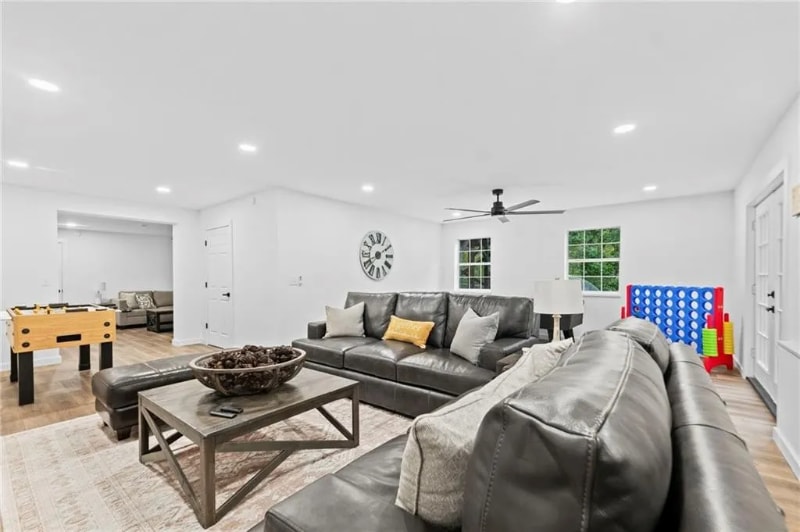 Building Photo - 5 Dunvegan Ln