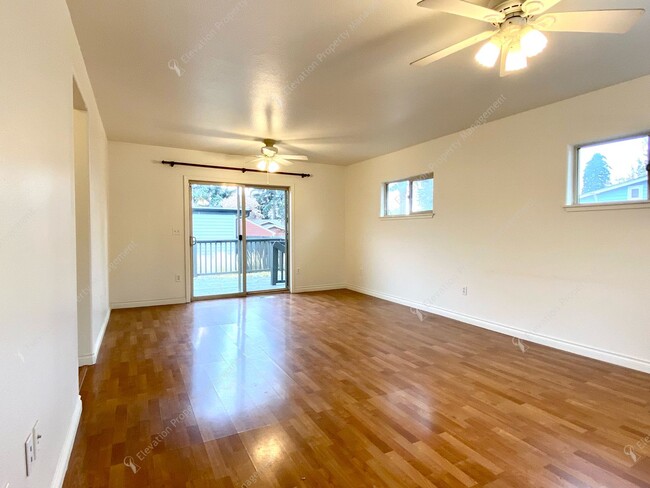 Building Photo - PRIME 3BR - 2BA Walkable RIVER WEST HOME