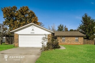 Building Photo - 2386 Dundee Ct E