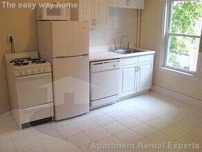 Building Photo - 33 Chester St