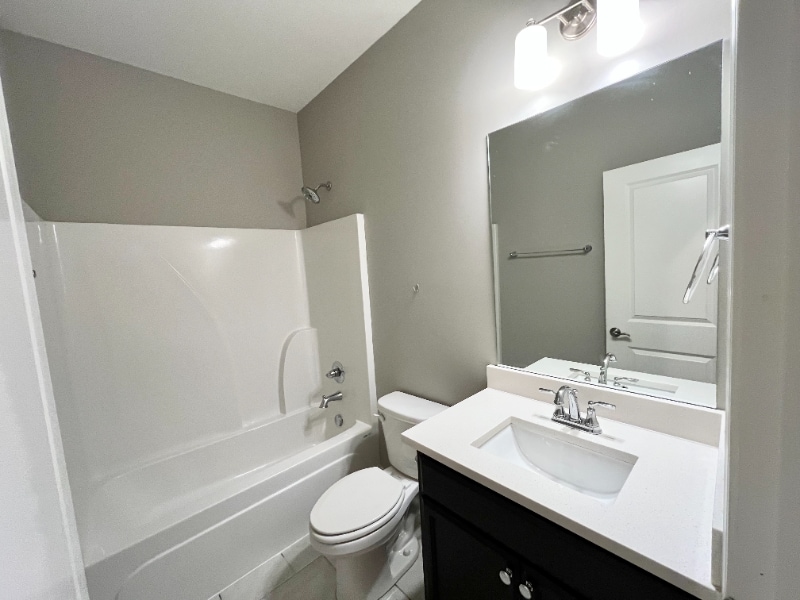Building Photo - 465 Portsdale Dr