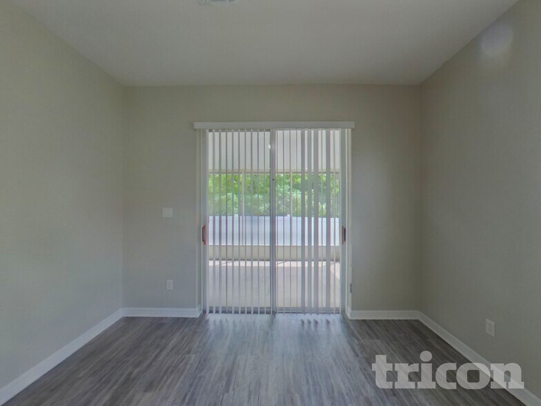 Building Photo - 1720 Mountclair Ct