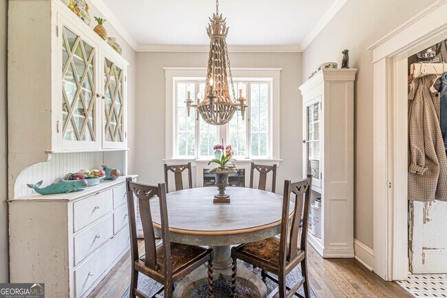 Building Photo - 1878 Cambridge Ave