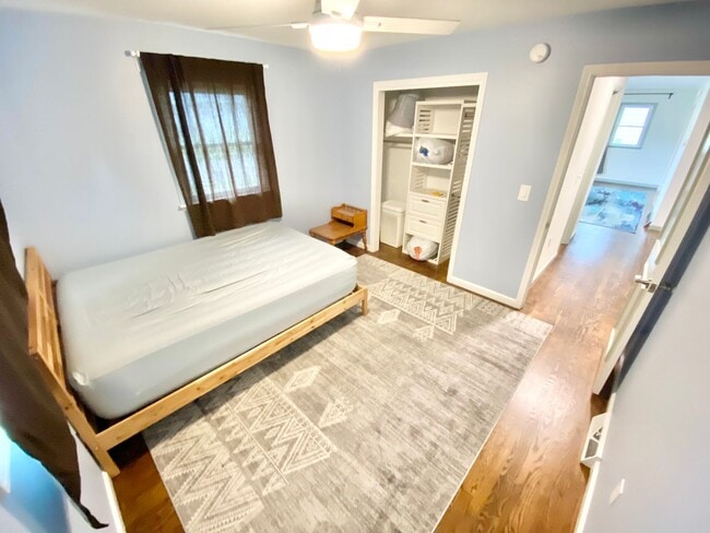 Building Photo - 2 Bedroom Home in Burlington VT Available ...