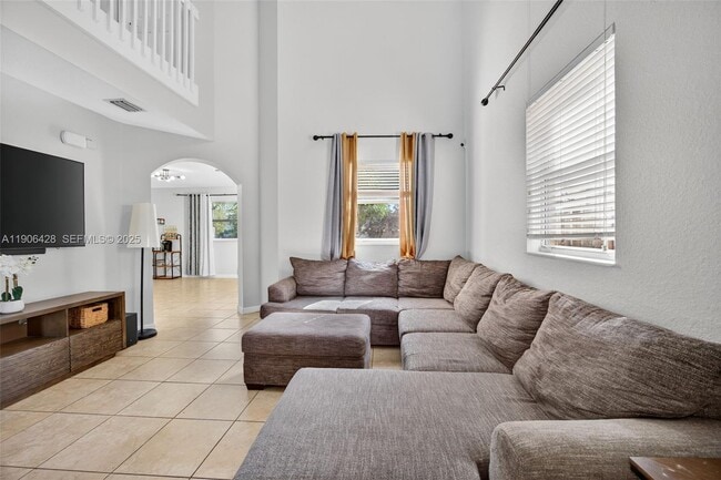 Building Photo - 379 NE 25th Terrace