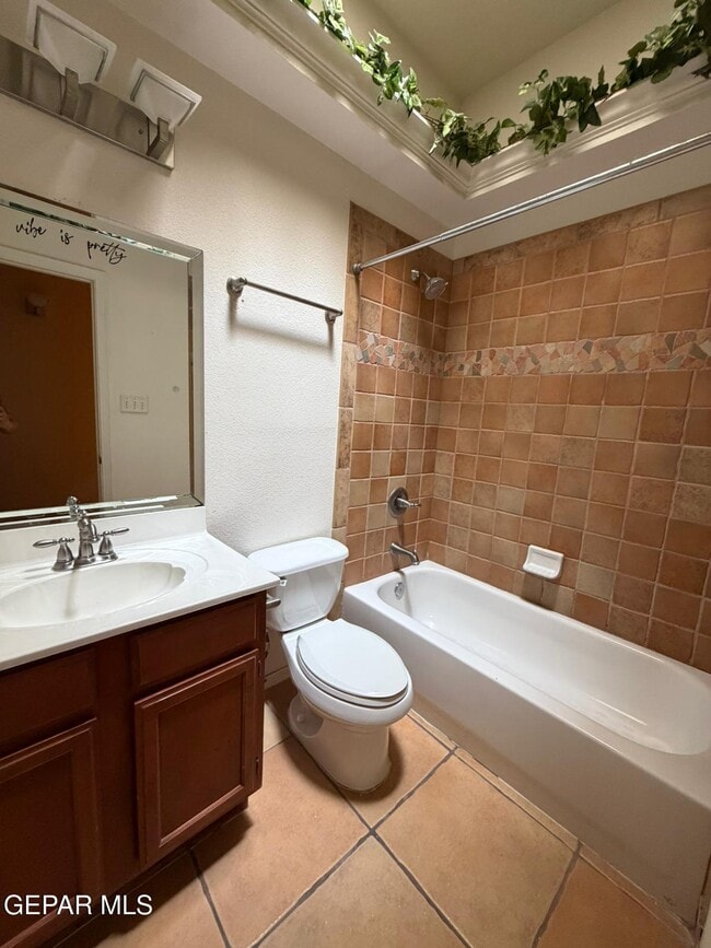 Building Photo - 12190 Via Inca Dr