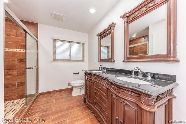 Building Photo - 29489 Geraldine Rd