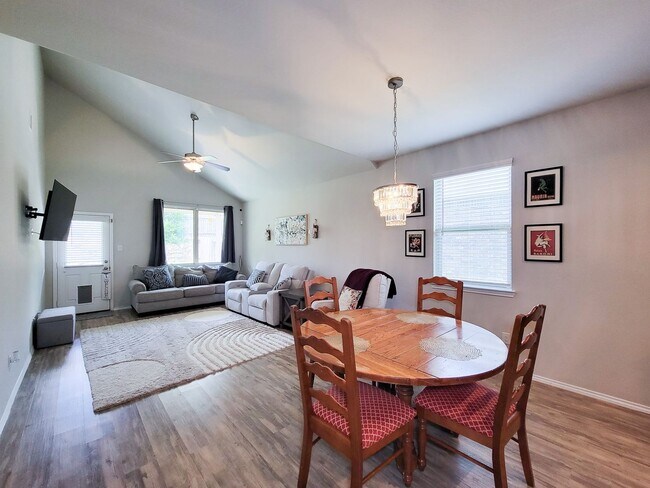 Building Photo - 11432 Green Cay Ln
