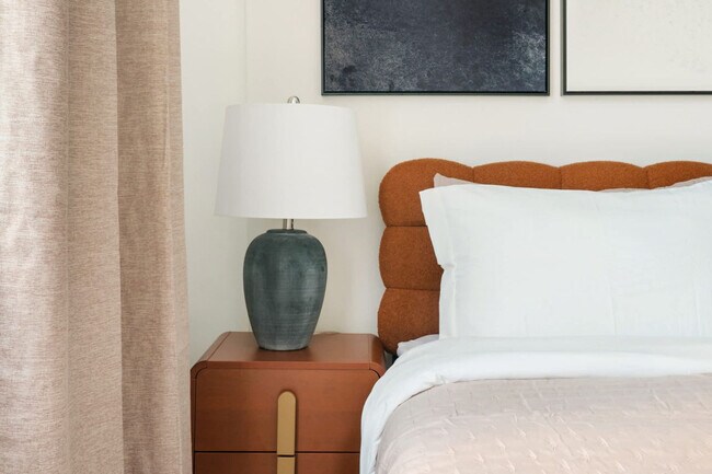 Building Photo - 317w E 14th St