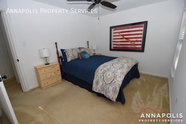 Building Photo - 2808 Traxler Ct