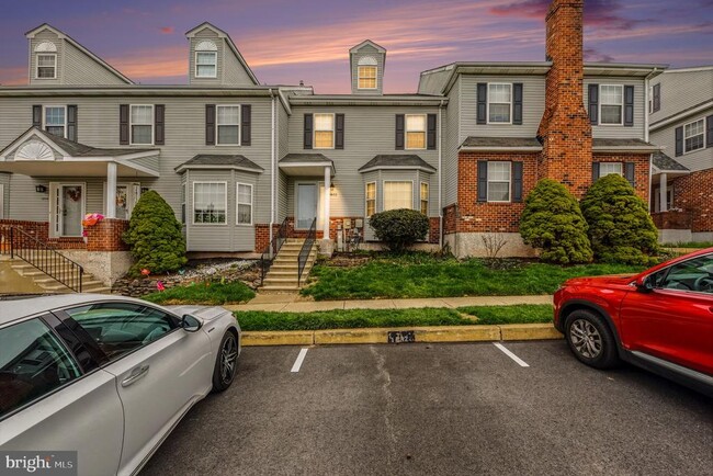 Building Photo - 1802 Harrison Ct