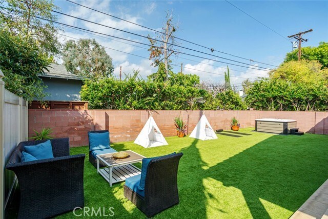 Building Photo - 12945 Calvert St