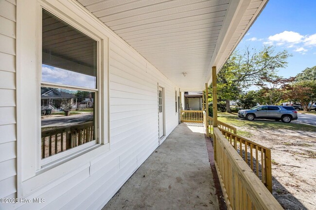 Building Photo - RENTAL HOME 2BD/1BTH