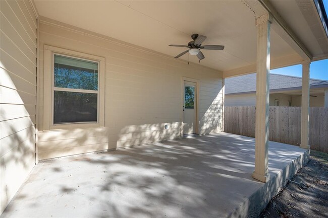 Building Photo - 245 Joanne Lp