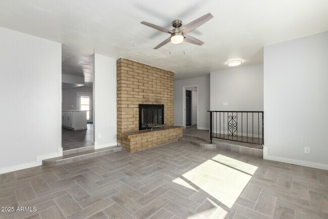 Building Photo - 1308 S Polly Ann Dr