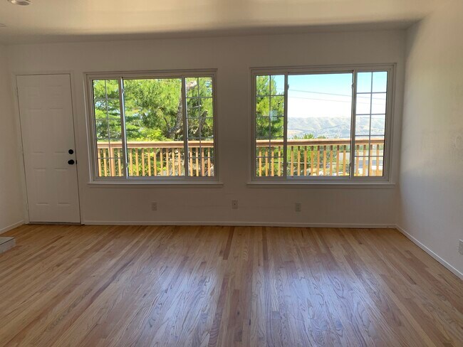 Building Photo - 3310 Fasman Dr