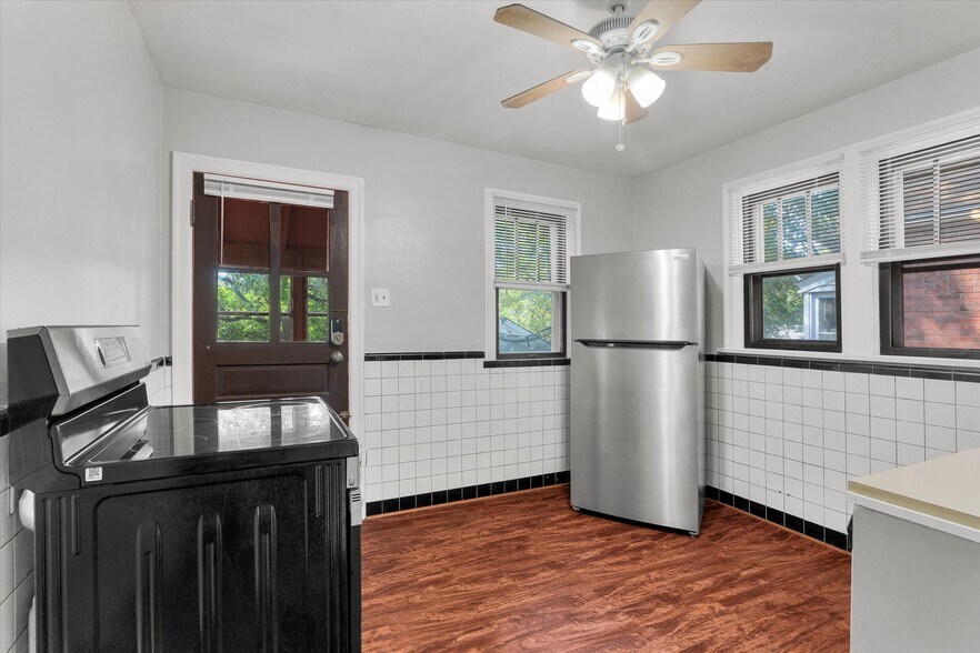 Building Photo - 10063 Diamond Dr