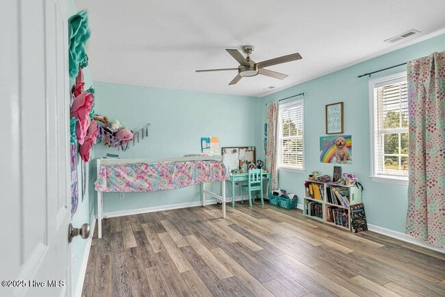 Building Photo - Welcome to Woodlands!