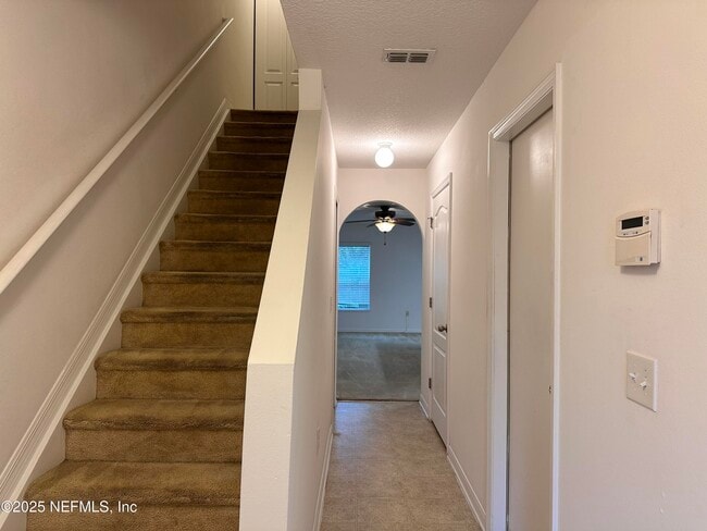 Building Photo - 8271 Halls Hammock Ct