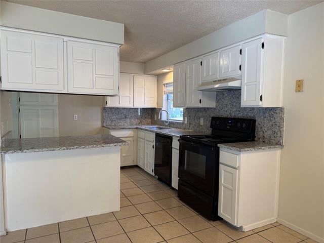 Building Photo - 5400 Holly Trail