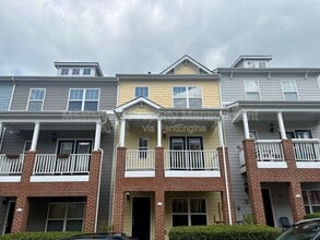 Building Photo - 316 Kinellan Ln