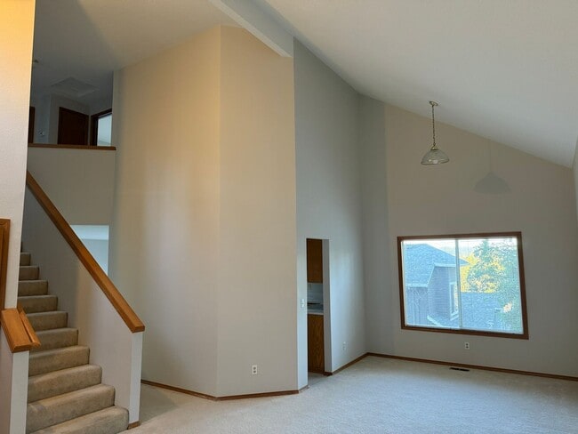 Building Photo - 5307 SW Brugger St