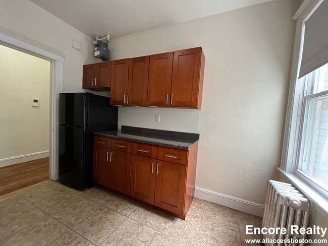 Building Photo - 1626 Commonwealth Ave