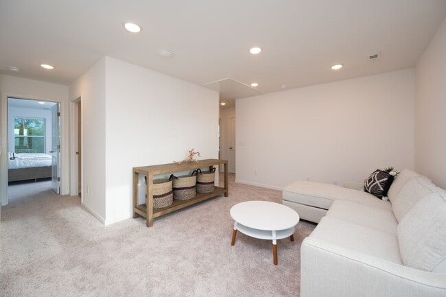 Building Photo - 3206 Hearth Hollow Rd