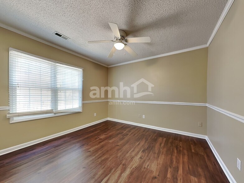 Building Photo - 505 Westminster Dr