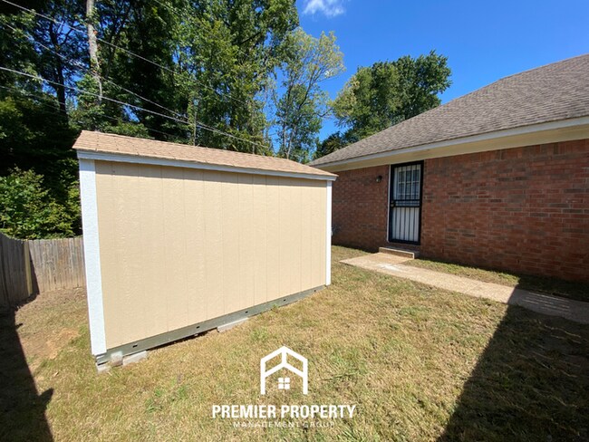 Building Photo - 4448 Kings Valley Cove W