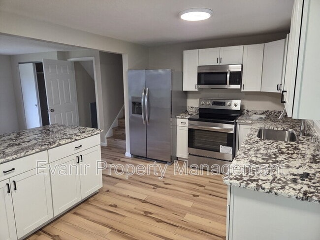 Building Photo - 3623 Bolamo Dr