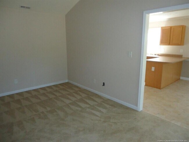 Building Photo - 3694 Pioneer Dr