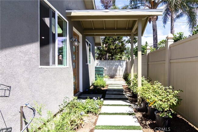 Building Photo - 8221 Louise Ave