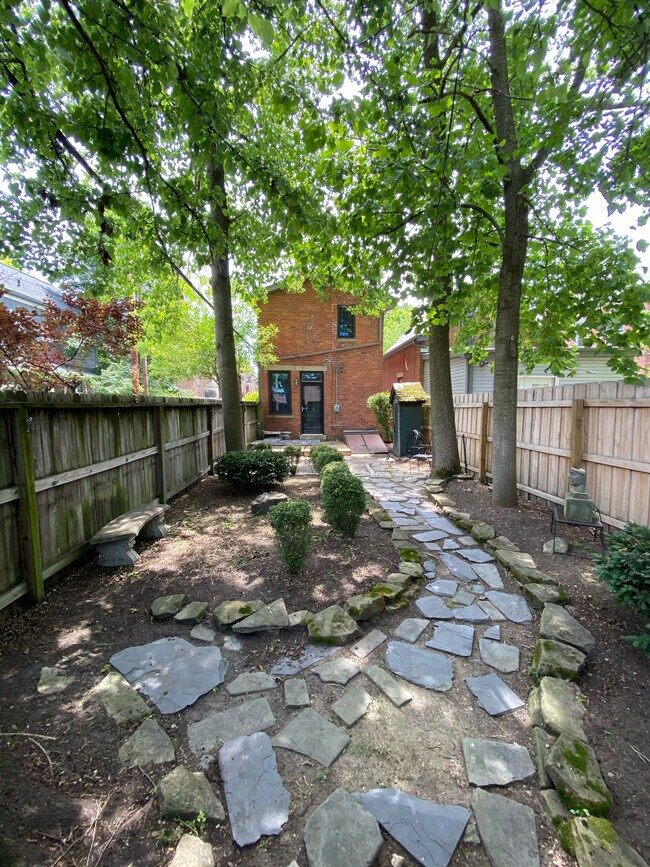 Building Photo - 486 Jackson St