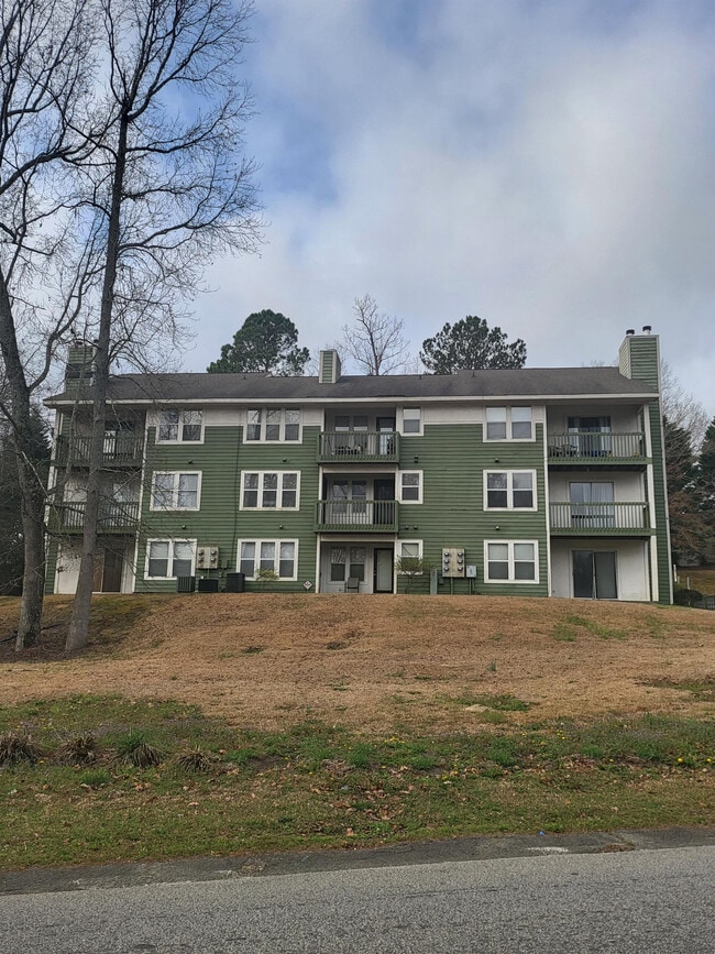 Building Photo - 1001 Brookhollow Dr