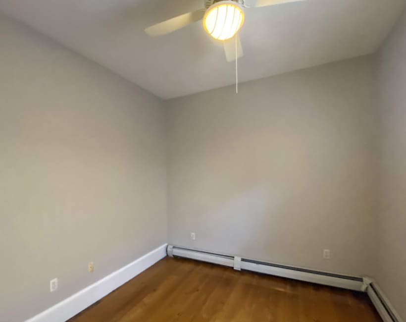 Building Photo - 11 Beacon St