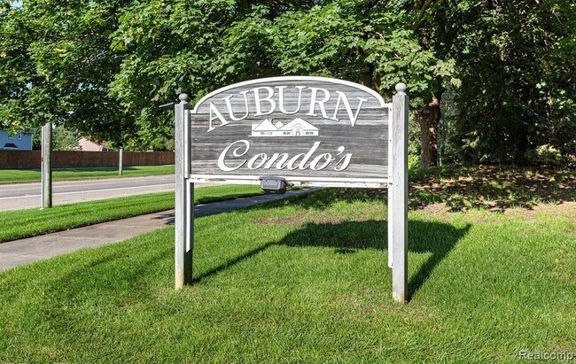 Building Photo - 47086 Auburn Ct
