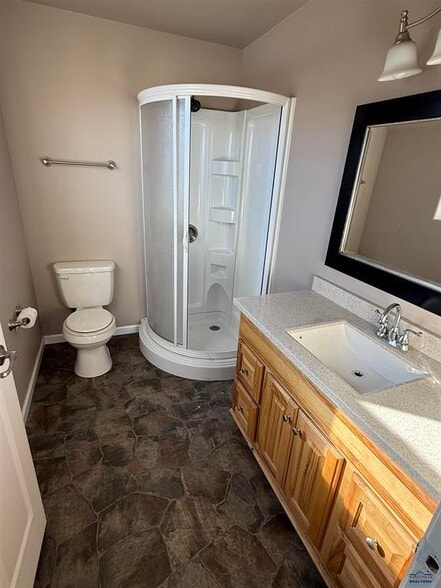 Building Photo - 960 Bennington Dr