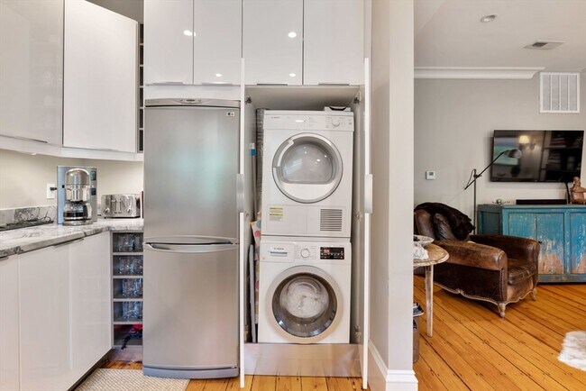 Building Photo - 35 Union Pk