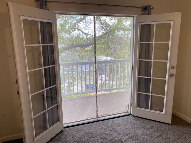 Building Photo - 4041 Georgia St