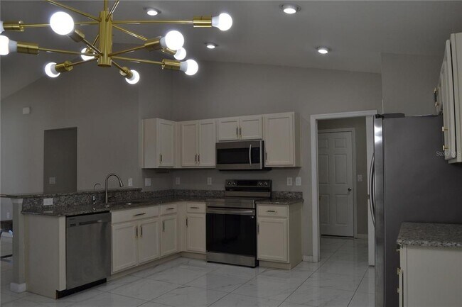 Building Photo - 1071 Condor Dr