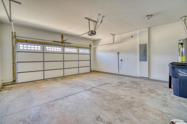 Building Photo - Lincoln Park Subdivision, Taylors - 3BR, 2...