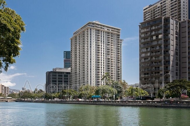 Building Photo - 1717 Ala Wai Blvd