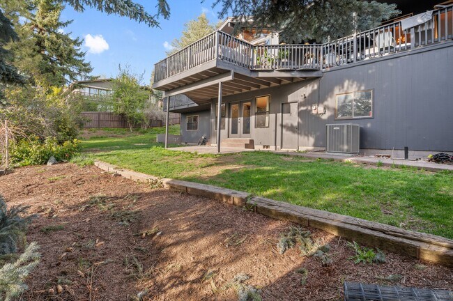 Building Photo - 2020 Fairmount St