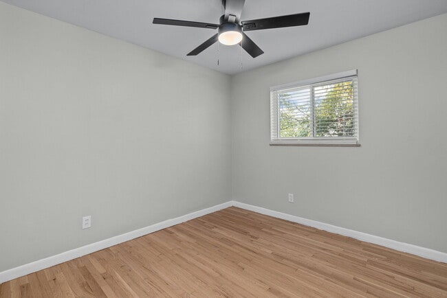 Building Photo - 303 Danworth Ct